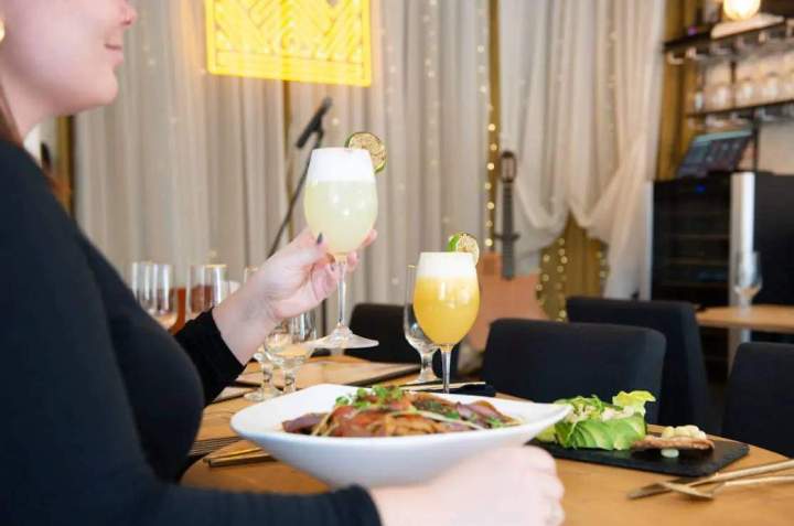 Dégustation des spécialités restaurant Lima Québec